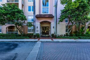 19801 E Country Club Dr 4501, Aventura