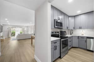 6100 S Falls Cir Dr 101, Lauderhill