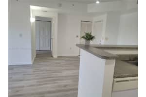7910 N Nob Hill Rd 105, Tamarac