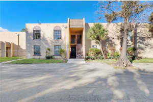 4221 Nw 19th St 289, Lauderhill