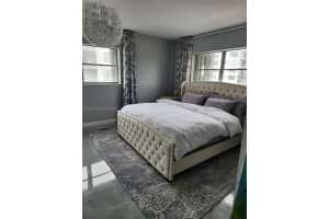 1075 92nd St 405, Bay Harbor Islands