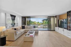 1 Grove Isle Dr A303, Miami