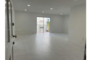 309 S Royal Poinciana Blvd 304, Miami Springs