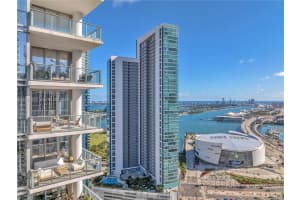 851 Ne 1st Ave 3411, Miami