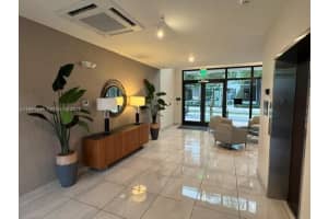 8363 Nw 41st St A-306, Doral