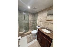 10851 Sw 2nd St K216, Sweetwater