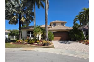 1905 Harbor View Cir, Weston