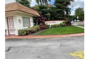 5300 Washington St S111, Hollywood