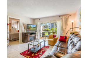 3531 Inverrary Dr 107, Lauderhill