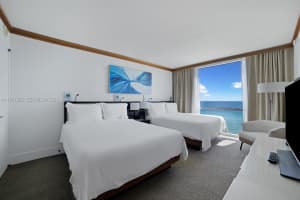 6801 Collins Ave 705, Miami Beach