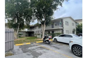 1522 Ne 34th Ct 2, Oakland Park