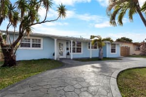 230 Nw 39th Ct, Deerfield Beach