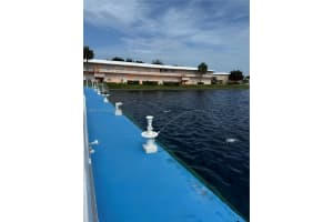 900 Sw 11th Ave 4c, Hallandale Beach