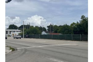 1630 Nw 51st St, Miami