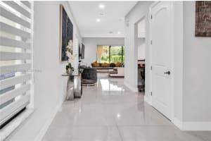 8645 Nw 39th Ct, Coral Springs