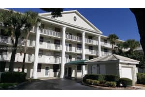 1703 Whitehall Dr 306, Davie