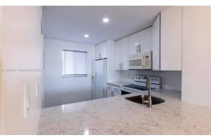 19701 Sw 114th Ave 364, Miami