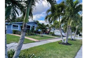 621 Sw 56th Ave, Margate