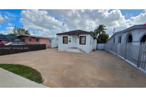 474 E 10th St, Hialeah
