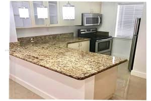 17255 Sw 95th Ave 101, Palmetto Bay