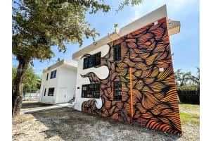 190 Nw 69th St 3, Miami