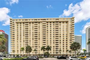 1833 S Ocean Dr 1709, Hallandale Beach