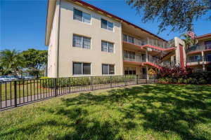 251 Sw 134th Way 302m, Pembroke Pines