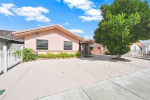 14837 Sw 60th St, Miami