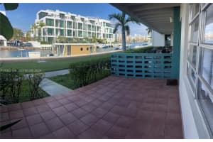 3923 Ne 166th St N-106, North Miami Beach