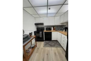 1470 Ne 123rd St A1011, North Miami