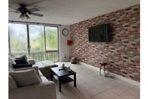 8401 W Sample Rd 14, Coral Springs