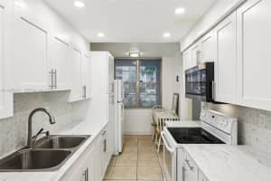 2900 Nw 48th Ter 115, Lauderdale Lakes