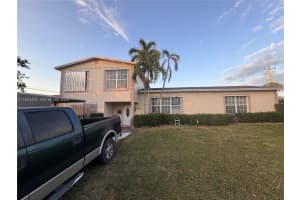 1600 W 32nd St, Riviera Beach