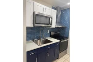 2905 Pierce St 14, Hollywood