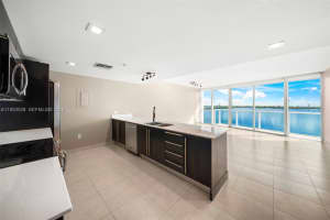 665 Ne 25th St 2202, Miami