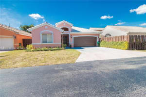 8224 Sw 157th Ct, Miami