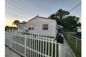 405 Nw 64th St 2, Miami