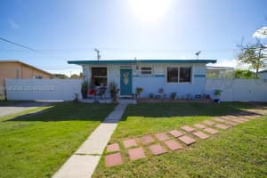 10910 Sw 217th Ter, Miami