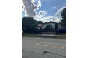 2600 Sw 126th Ave, Miami