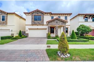 9815 Nw 86th Ter, Doral