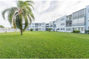 2200 Park Ln 105, Hollywood