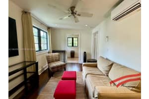 1015 Genoa St 2, Coral Gables