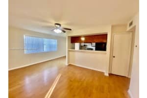 15285 Sw 107th Ln 214, Miami