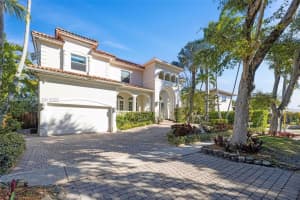 2125 Ixora Rd, North Miami