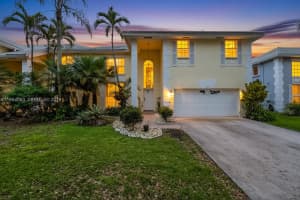10356 Quito St, Cooper City