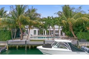 1895 Ne 118th Rd, North Miami