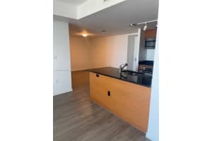 50 Biscayne Blvd 5207, Miami