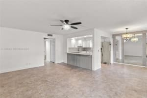 850 Sw 133rd Ter 118b, Pembroke Pines