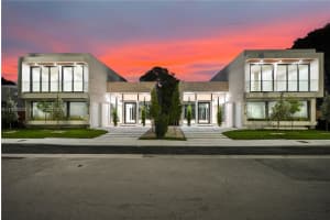 229 Nw 42nd St, Miami