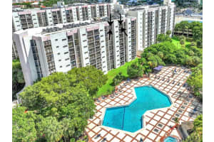 17011 N Bay Rd 912, Sunny Isles Beach